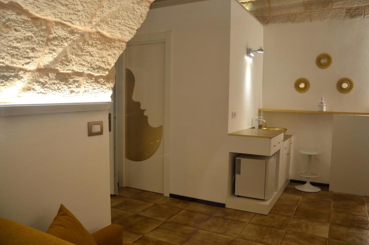 Gold White Exclusive House Hotell Polignano a Mare Eksteriør bilde